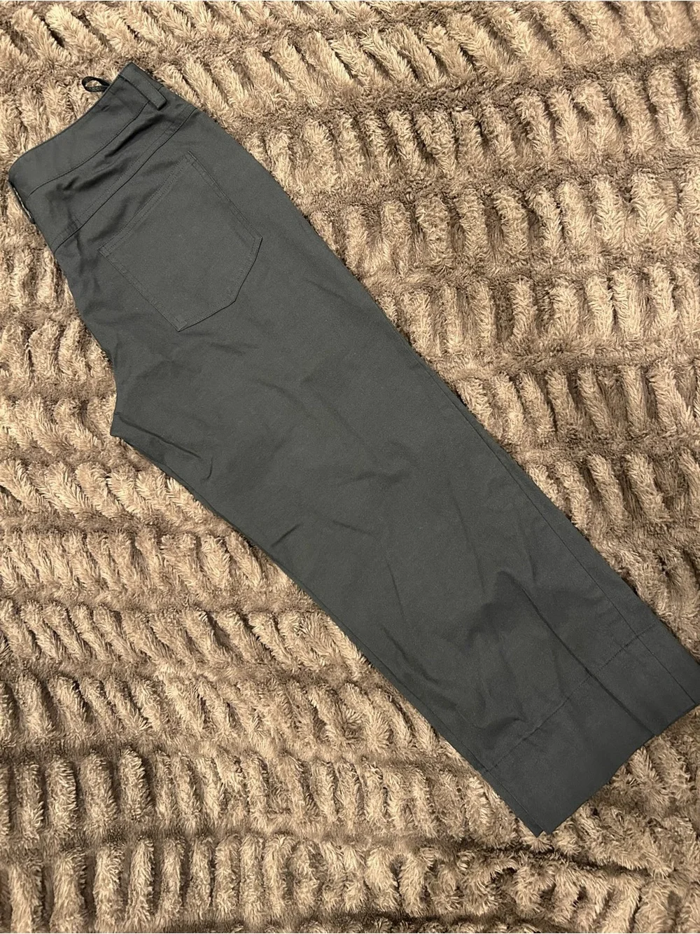 DKNY Women's Charcoal Straight-Leg Capris